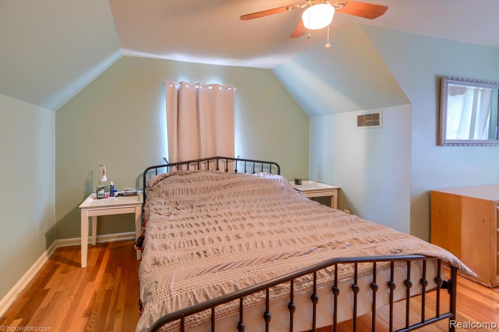 825 N Monroe Street, Lapeer, MI 48446 — Photo 17