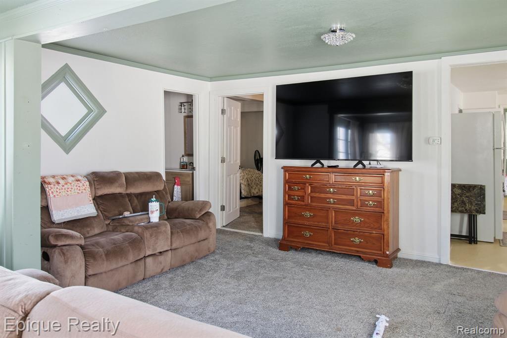 324 E Center Street, Petersburg, MI 49270 — Photo 7