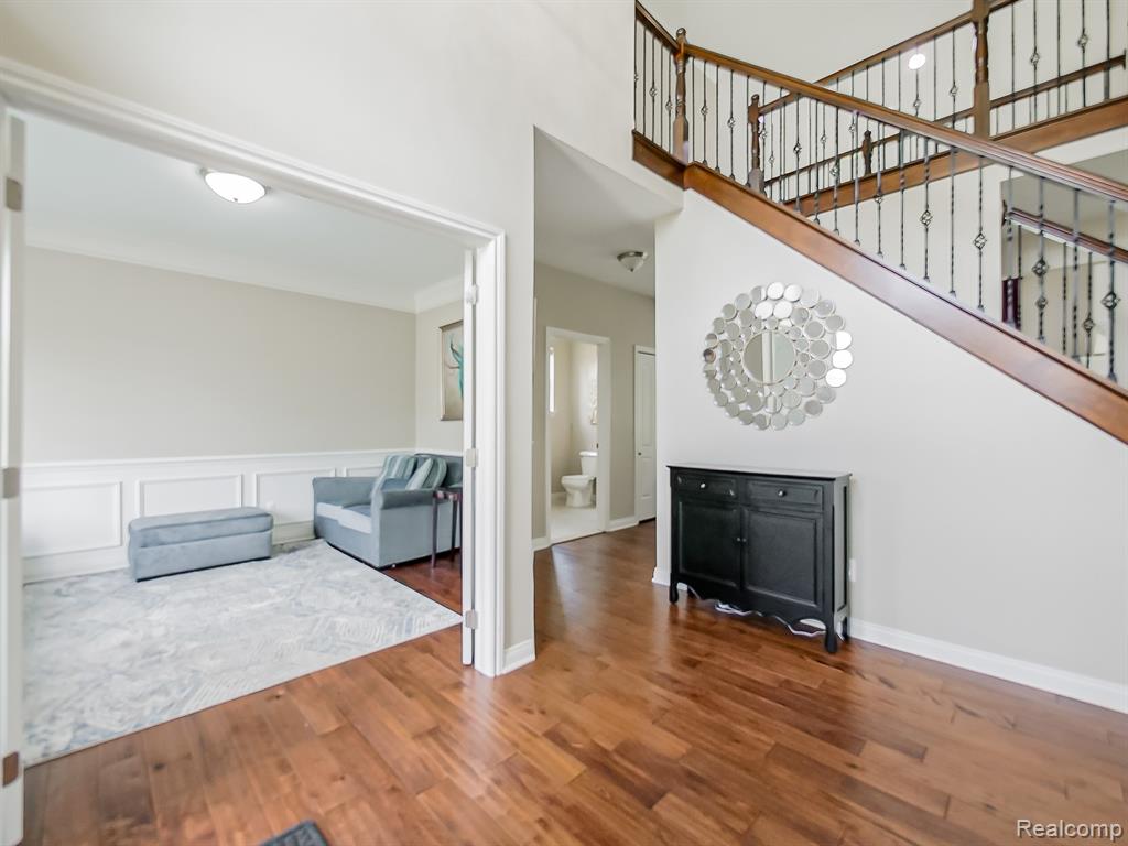 6960 Norway Drive, Troy, MI 48085 — Photo 46