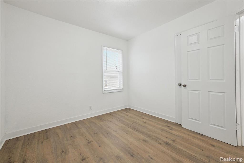 9579 ARTESIAN Street, Detroit, MI 48228 — Photo 18