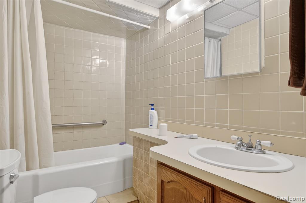 7975 Bendix Road, Brighton, MI 48114 — Photo 14