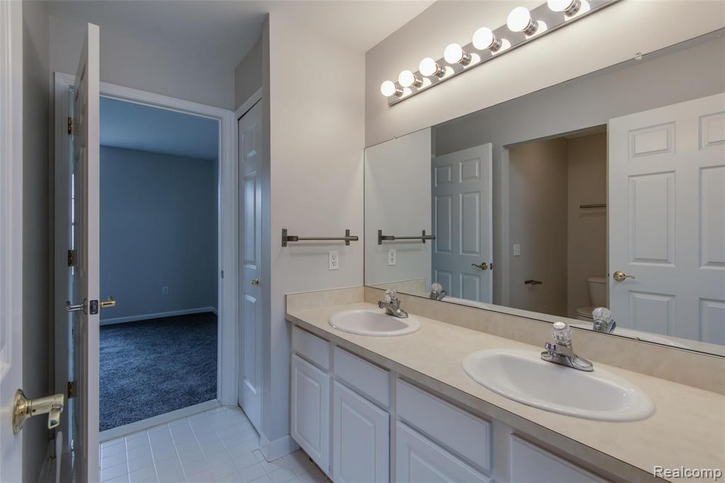 51334 W HILLS Drive, Plymouth, MI 48170 — Photo 26