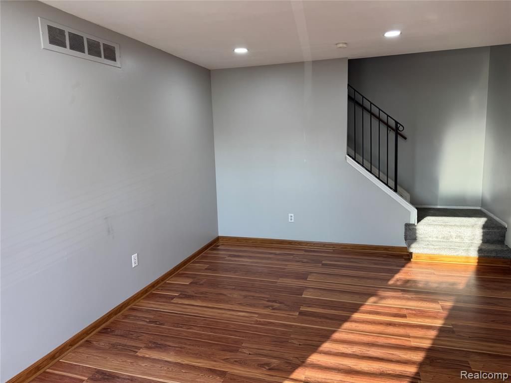 41029 SOUTHWIND Drive, Canton, MI 48188 — Photo 5
