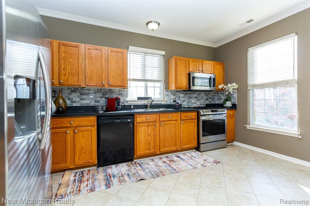 1908 CEDAR VALLEY Drive, Canton, MI 48188 — Photo 17