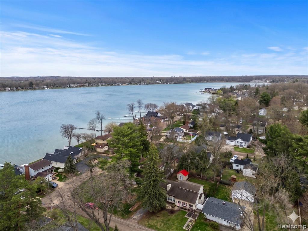 937 Marvell Place, Waterford, MI 48327 — Photo 21