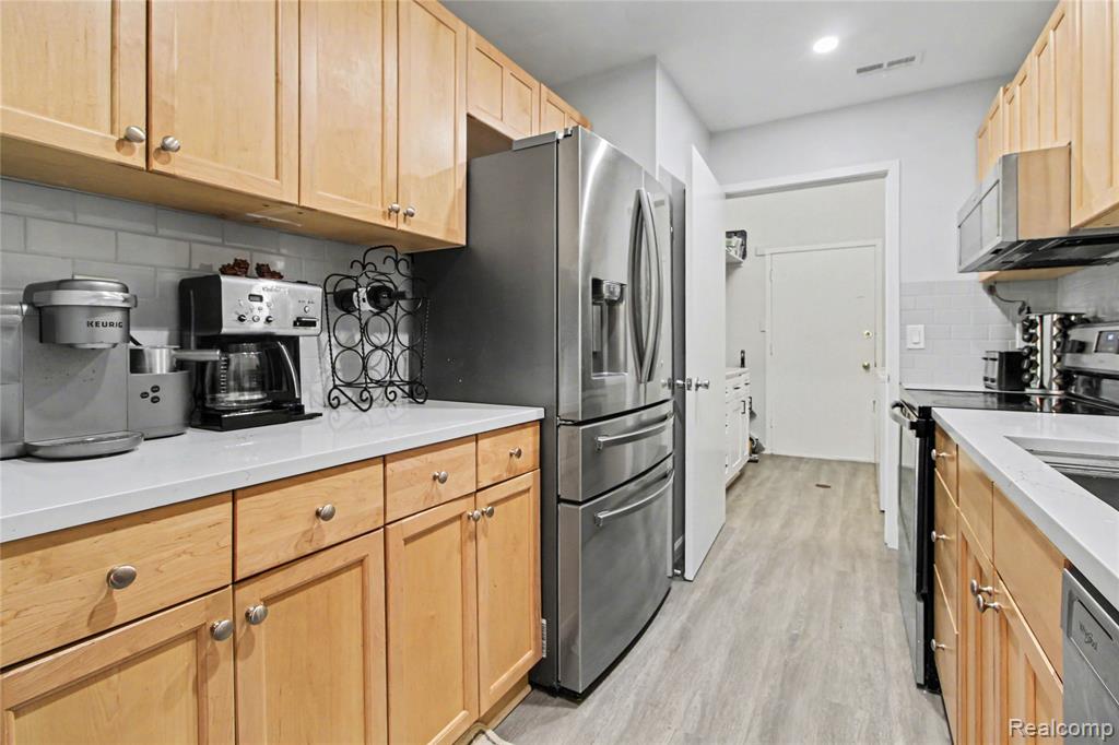 798 Peninsula Court, Ann Arbor, MI 48105 — Photo 8