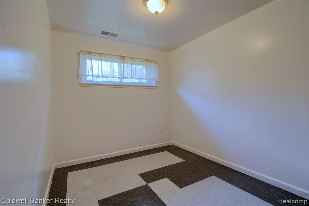 1671 FOLEY Avenue, Ypsilanti, MI 48198 — Photo 13