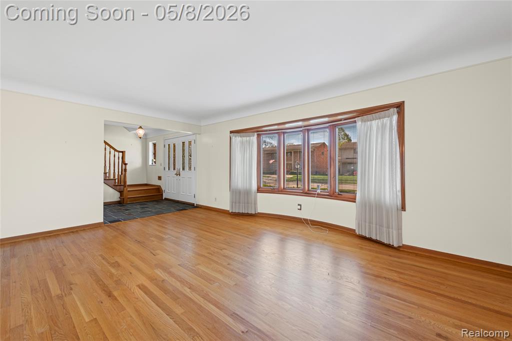 690 Briarcliff Drive, Grosse Pointe Woods, MI 48236 — Photo 12