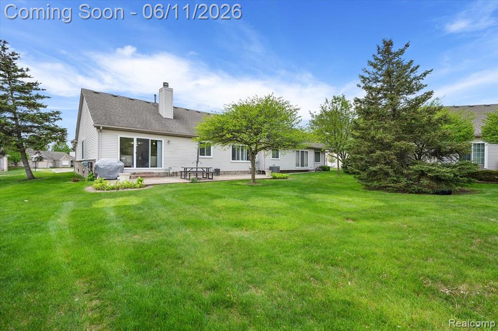 41034 Greenspire Drive, Clinton Twp, MI 48038 — Photo 11