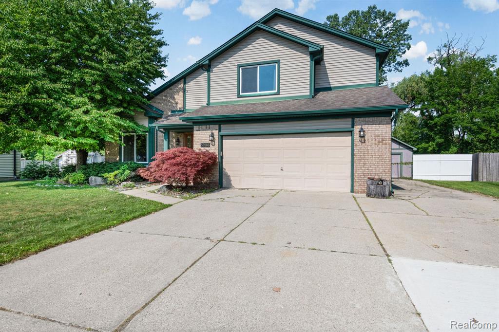 50583 Pembroke Drive, New Baltimore, MI 48047 — Photo 2