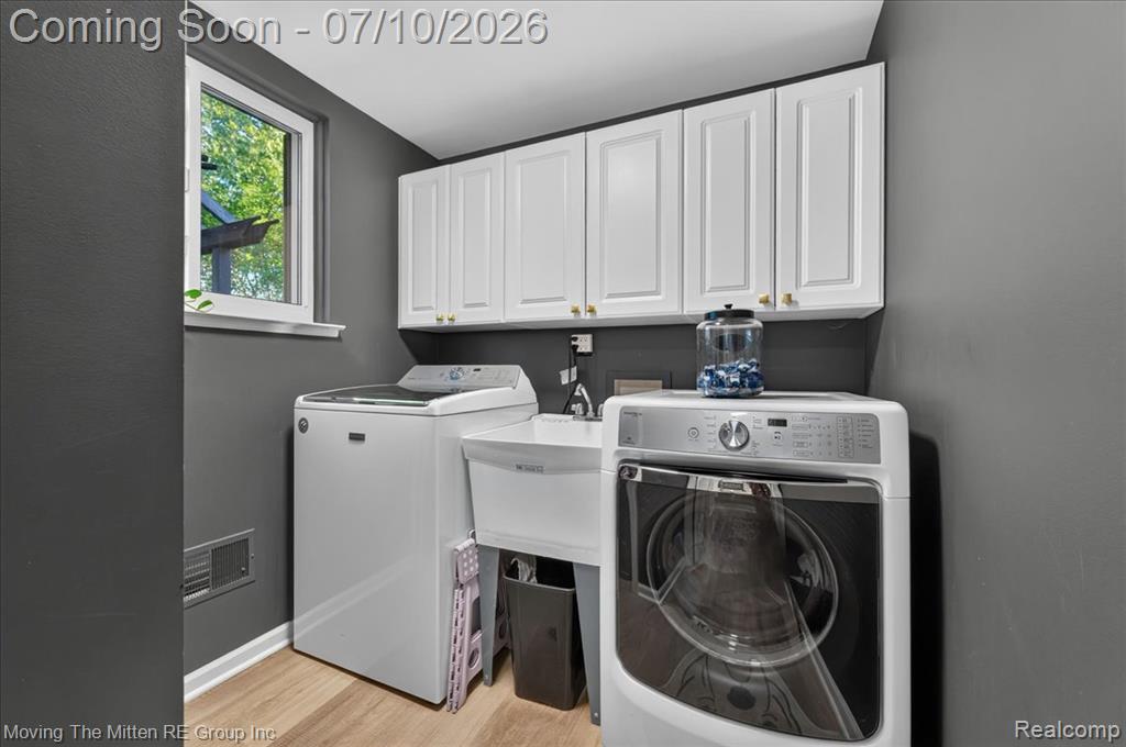 41575 Pheasant Creek Drive, Canton, MI 48188 — Photo 16