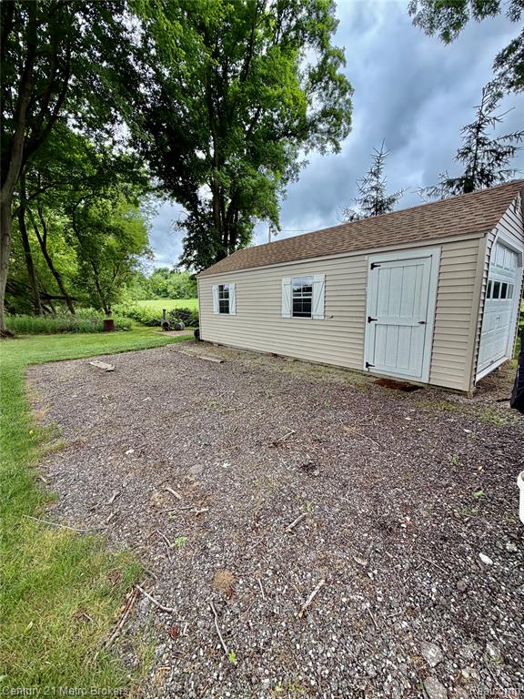 3259 N Seymour Road, Flushing, MI 48433 — Photo 11