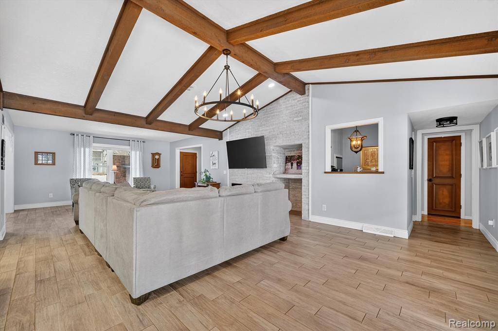 5397 Sutton Place, Grand Blanc, MI 48439 — Photo 8