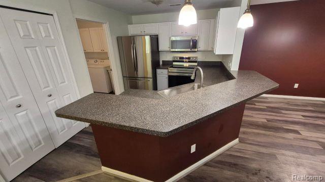 5203 Chesapeake Circle, Walled Lake, MI 48390 — Photo 3