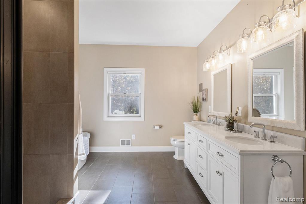 1281 Victoria Lane, Fenton, MI 48430 — Photo 15