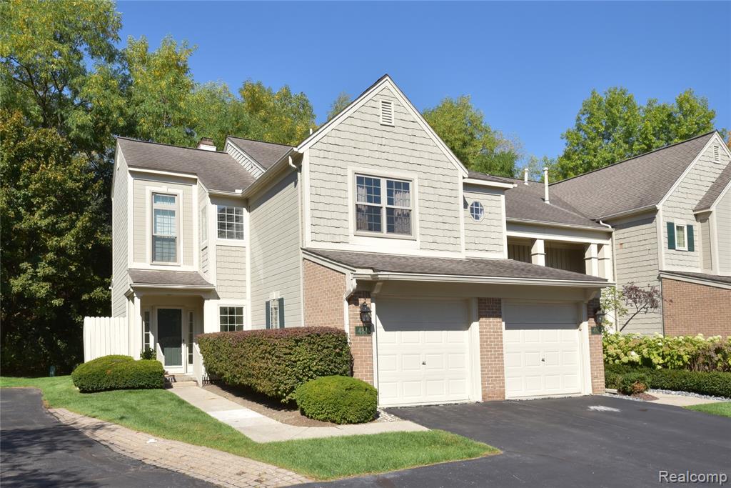 484 Newburne Pointe, 36, Bloomfield Hills, MI 48304 — front exterior