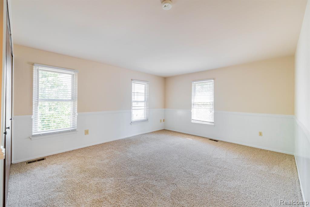 2960 WHITTIER Court, Ann Arbor, MI 48104 — Photo 12