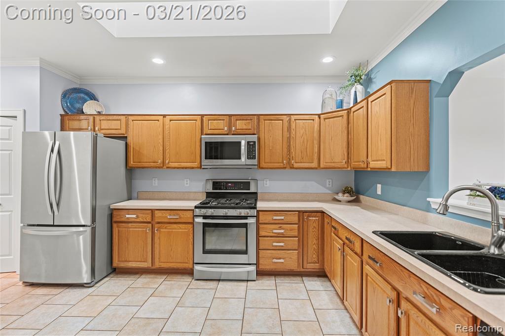 9247 Copper Ridge Drive, Davison, MI 48423 — Photo 11