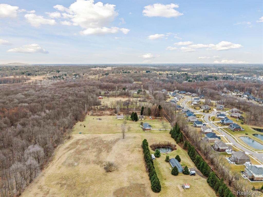 56565 10 MILE Road, South Lyon, MI 48178 — Photo 58