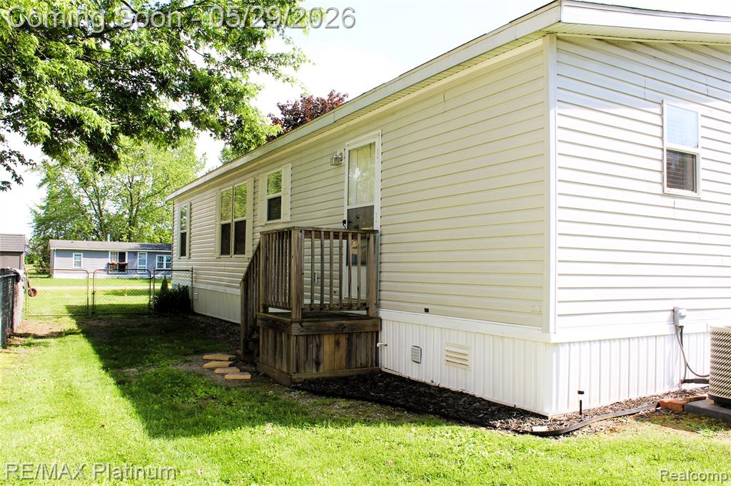 5615 Cherokee Bend Bend, Howell, MI 48843 — Photo 23