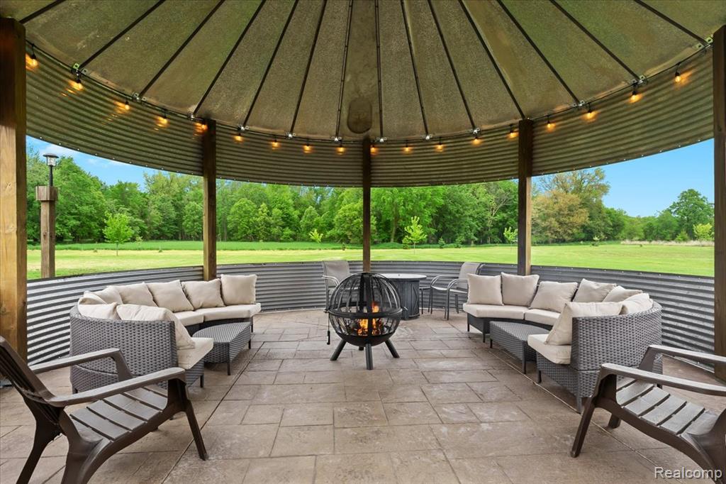 6035 Beard Road, Byron, MI 48418 — Photo 32