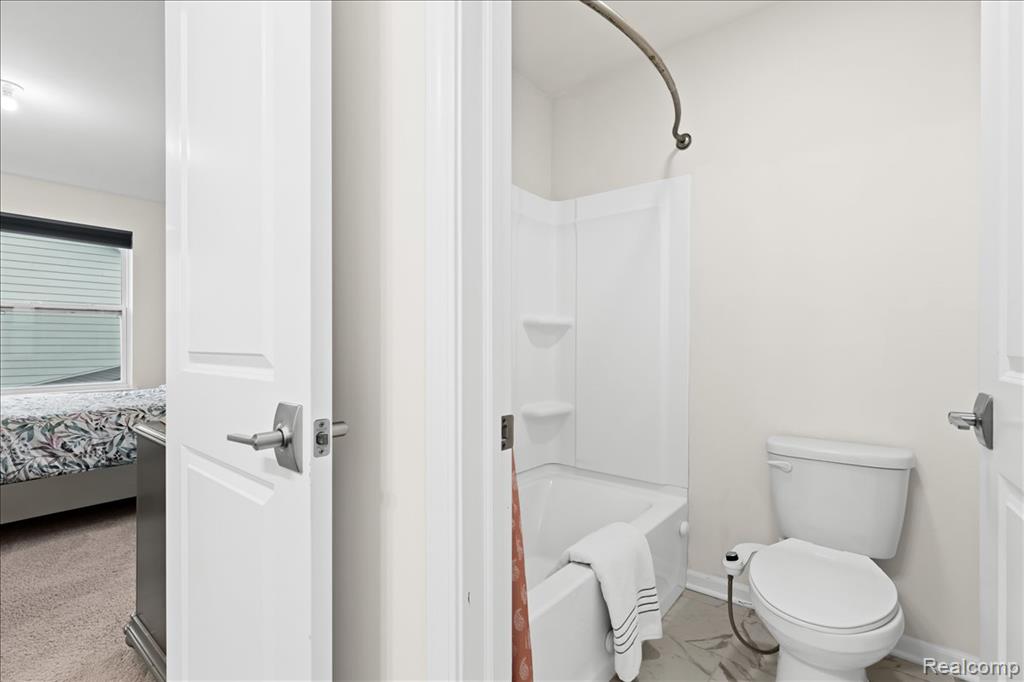 24279 Bay Laurel Lane, South Lyon, MI 48178 — Photo 37