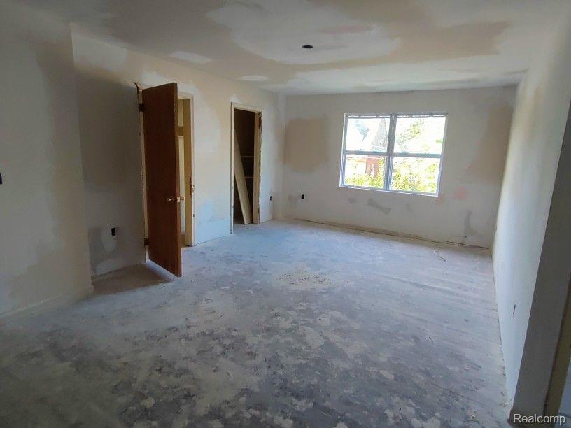 9510 WHITTIER Street, Detroit, MI 48224 — Photo 17