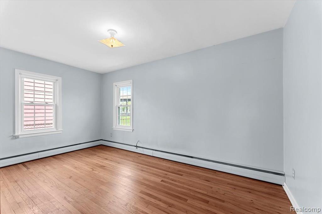 30617 YOUNG Drive, Gibraltar, MI — Photo 15