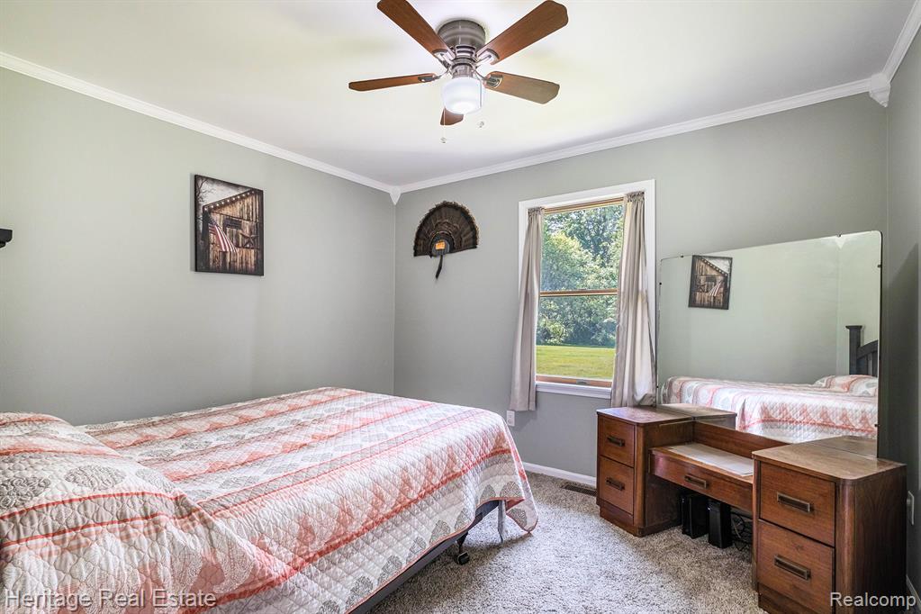 4864 Holmes Road, Goodrich Vlg, MI — Photo 14
