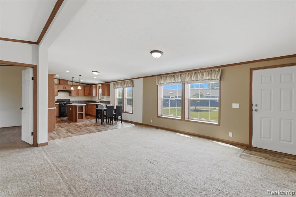 11006 Wood Run Circle, South Lyon, MI 48178 — Photo 8