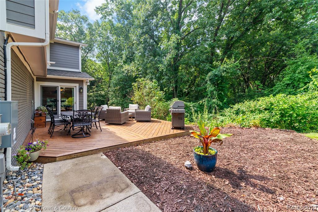 5728 Eggert Place, Brighton, MI, 48116