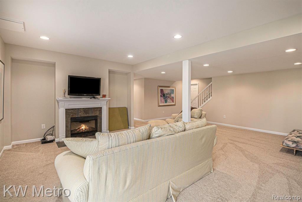 40637 LENOX PARK Drive, Novi, MI 48377 — Photo 20
