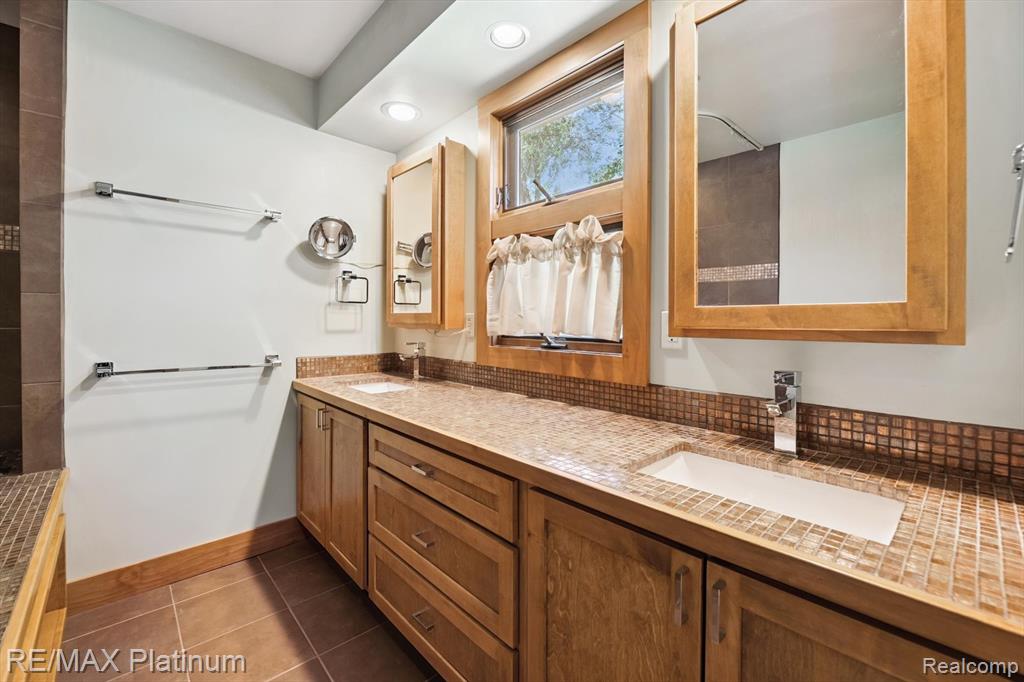 8751 Beechwood Drive, Gregory, MI 48137 — Photo 29