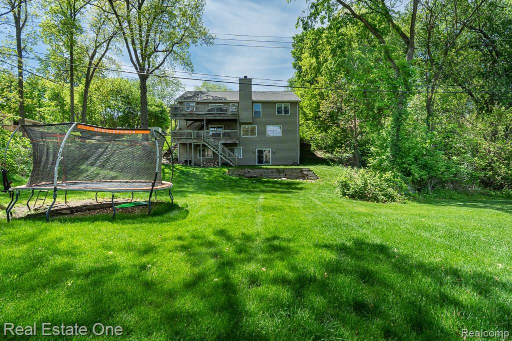 668 Sherry Drive, Lake Orion, MI 48362 — Photo 2