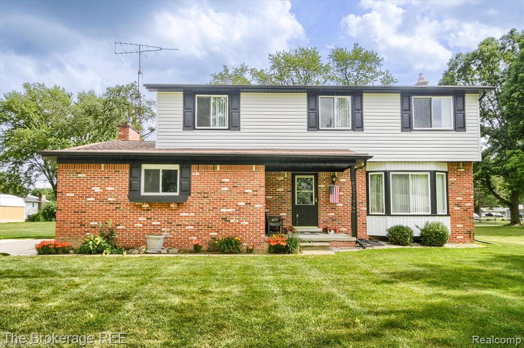 6228 Greenview Drive, Burton, MI 48509 — front exterior