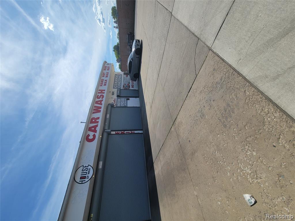 16041 W 7 Mile Road - Photo 4