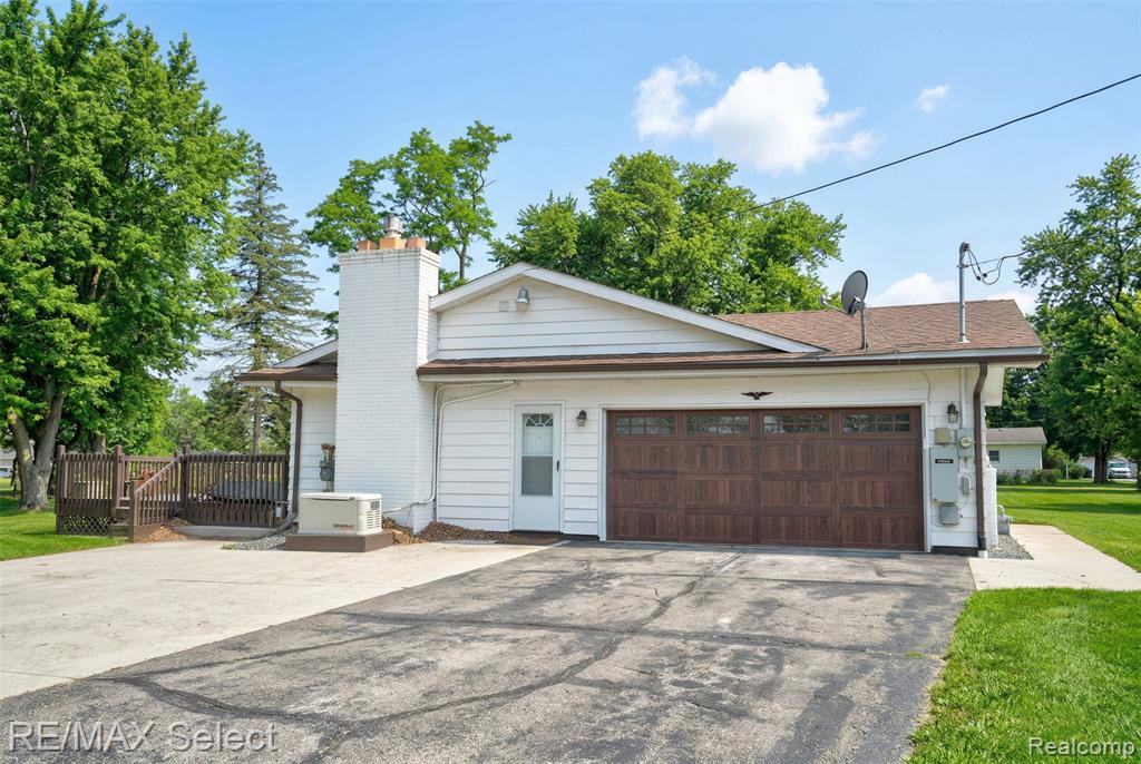 2461 N Long Lake Road, Fenton, MI 48430 — Photo 6