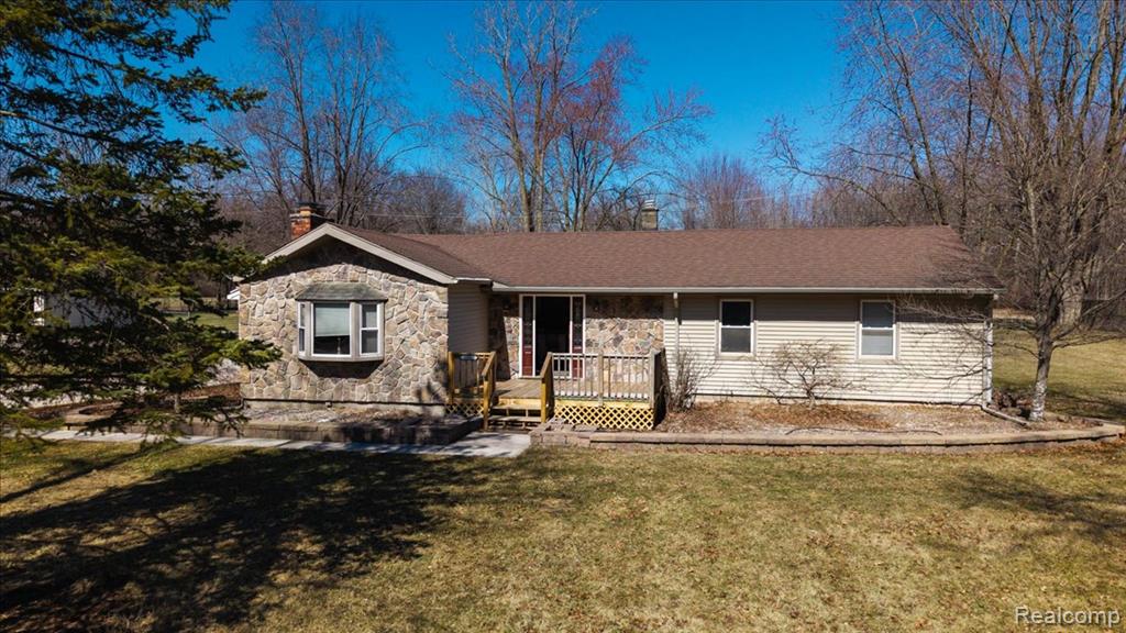 30362 West Road, New Boston, MI 48164 — front exterior