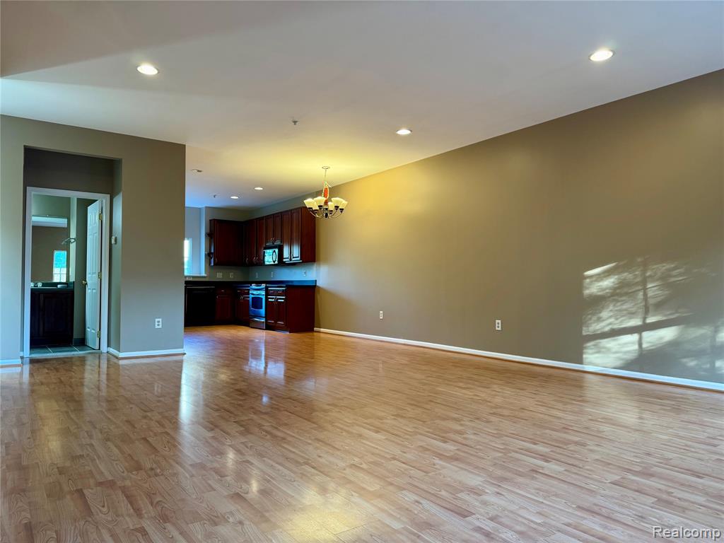 10880 Pardee Road, Taylor, MI 48180 — Photo 10