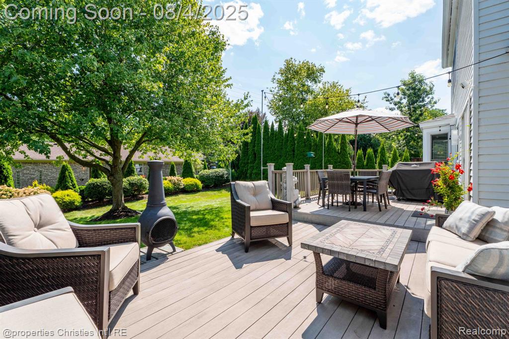 642 Whitney Drive, Rochester Hills, MI 48307 — Photo 15