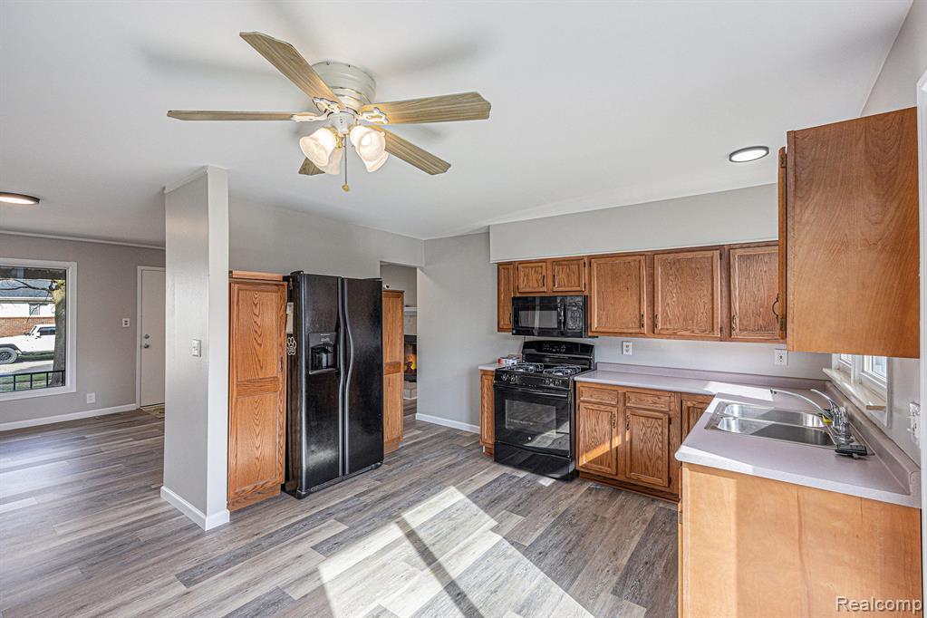 47546 ROLAND Street, Utica, MI 48317 — Photo 7