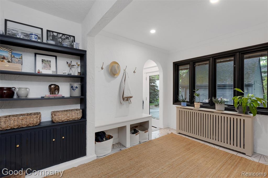 641 W WOODLAND Street, Ferndale, MI 48220 — Photo 9