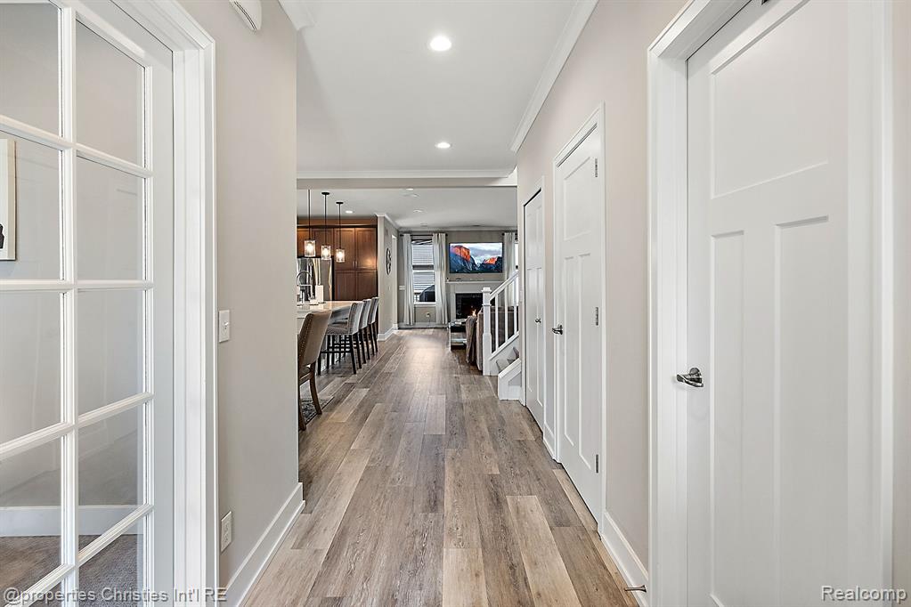 407 COLLEGE Street, Ferndale, MI 48220 — Photo 2
