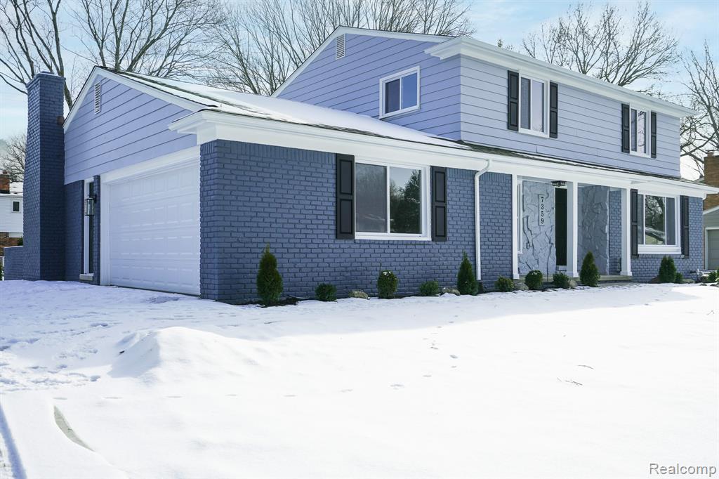 7359 SAINT AUBURN Drive, Bloomfield Hills, MI 48301 — Photo 2