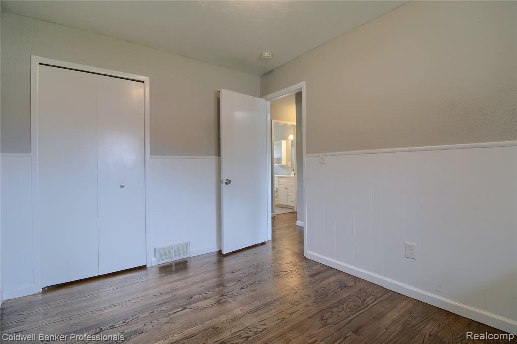 30081 Balmoral Street, Garden City, MI — Photo 17