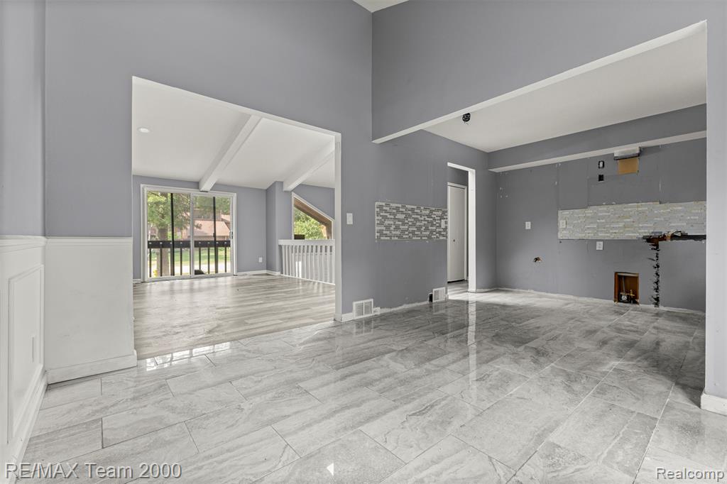 5445 Pine View Drive, Ypsilanti, MI 48197 — Photo 8