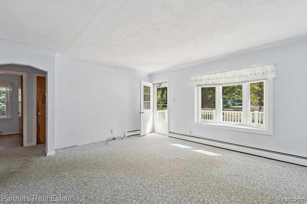 6505 Strawberry Lake Road, Hamburg, MI — Photo 9