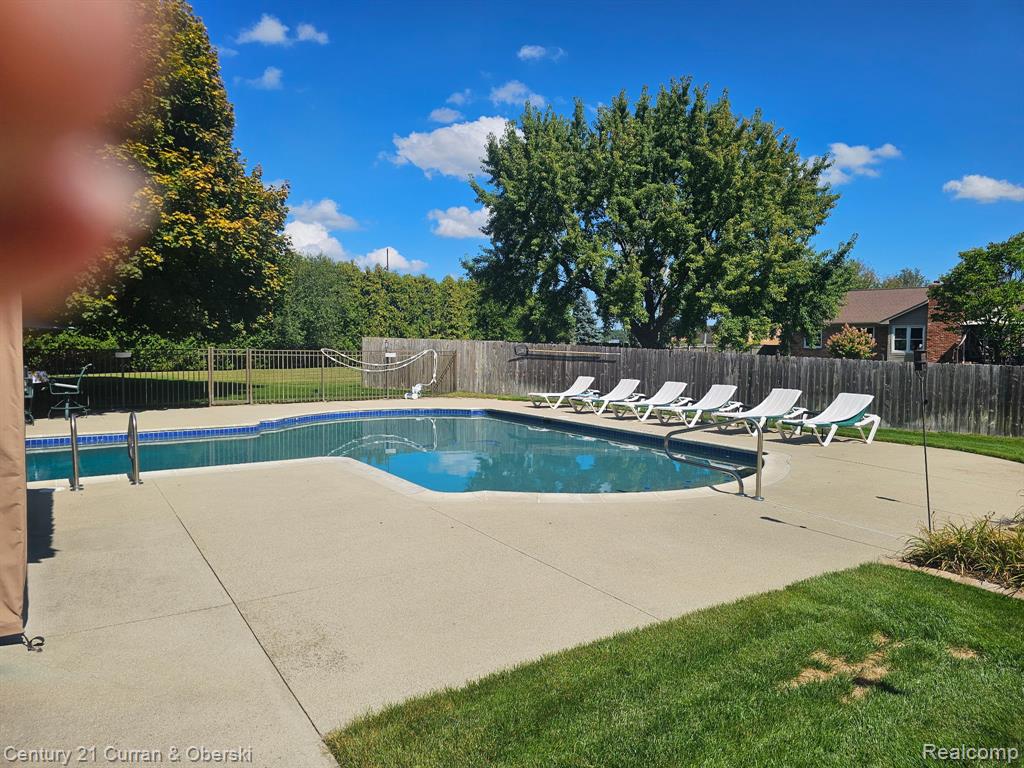 42049 Farm Lane Court, Sterling Heights, MI 48313 — Photo 73