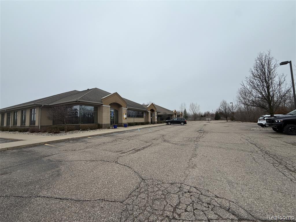 8382 Holly Road, Grand Blanc, MI 48439 — Photo 19