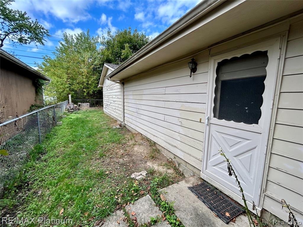 903 State Street, Brighton, MI 48116 — Photo 42